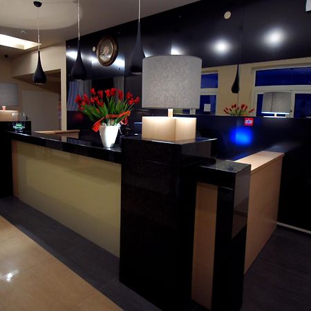 Hotel Hibiskus Boguchwala Ngoại thất bức ảnh