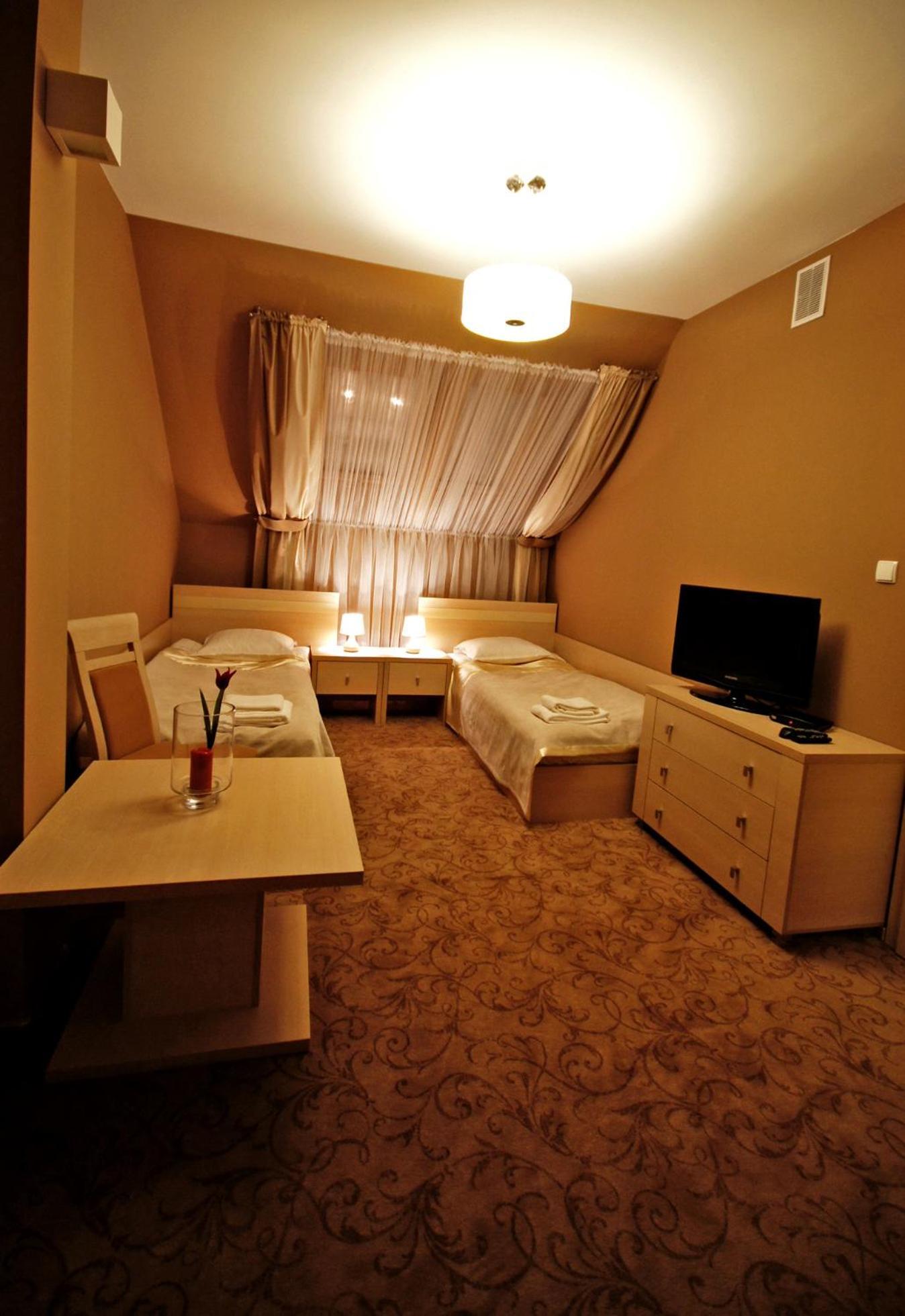 Hotel Hibiskus Boguchwala Ngoại thất bức ảnh